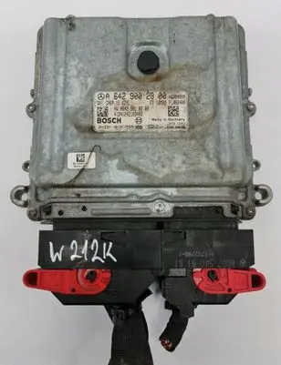 Mercedes-Benz E W212 Engine control unit/module A6429002900