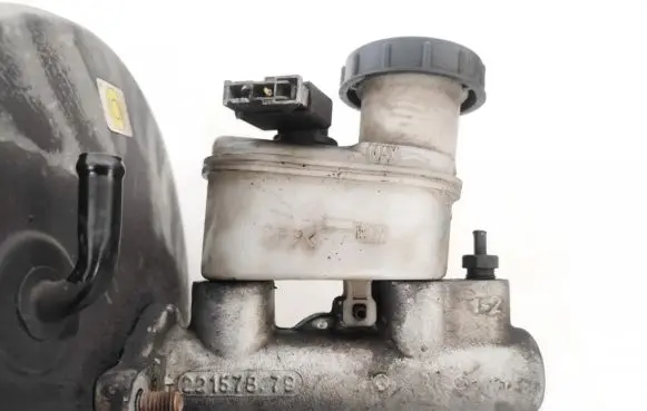 Nissan Almera N16 Master brake cylinder 74470937