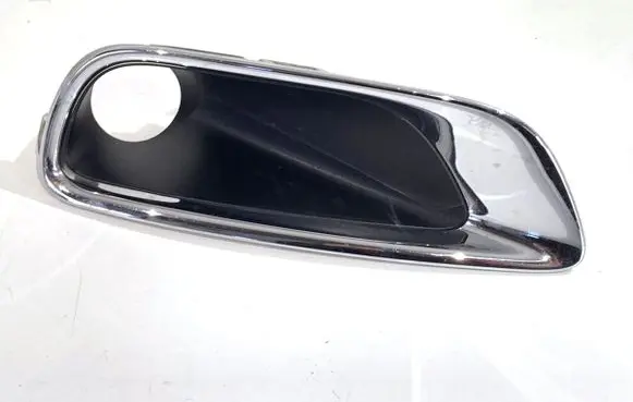 Jeep Grand Cherokee Front bumper lower grill 68143087AB