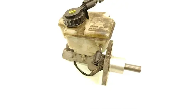 Volkswagen Golf V Master brake cylinder 1K1611301C