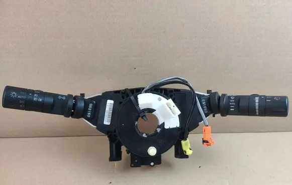 Wiper turn signal indicator stalk/switch