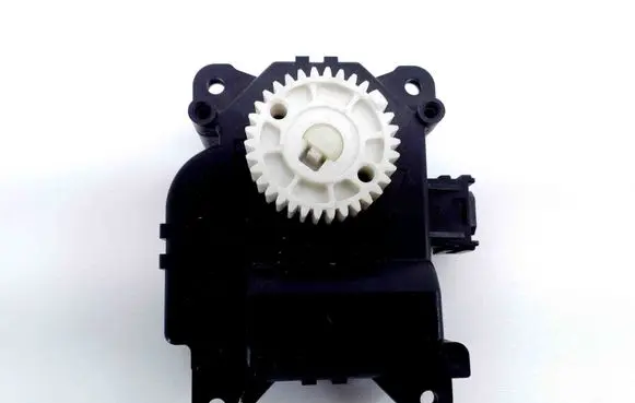 Toyota Yaris Intake manifold valve actuator/motor CZ1138002810PLS 1138002810