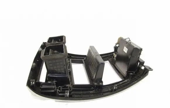 Hyundai Tucson JM Dash center air vent grill U0502348