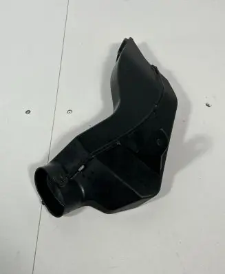 BMW iX Water drain line hose 7954577
