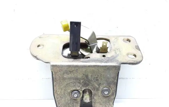 Volvo S40, V40 Tailgate/trunk/boot lock/catch/latch