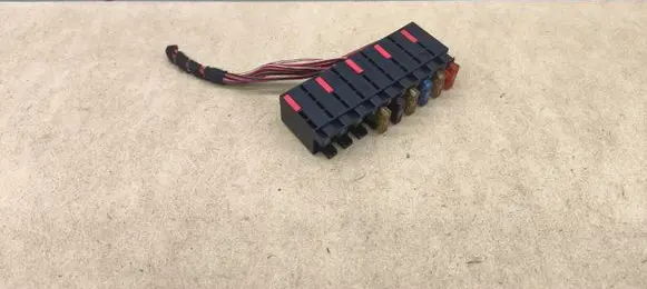 Mercedes-Benz R W251 Fuse module 0025450901
