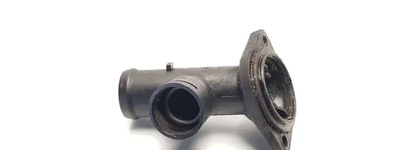 Volkswagen PASSAT B6 Engine coolant pipe/hose 03G121121D 03L121121A