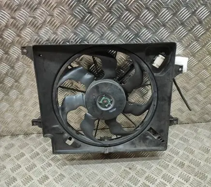 Hyundai i30 Radiator cooling fan shroud 25304A6810