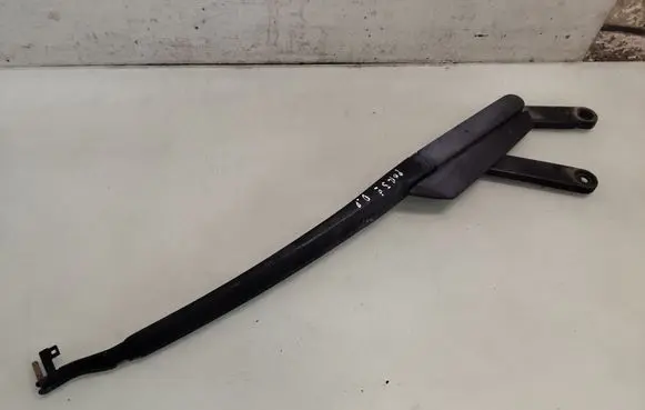 Porsche Cayenne (9PA) Front wiper blade arm 