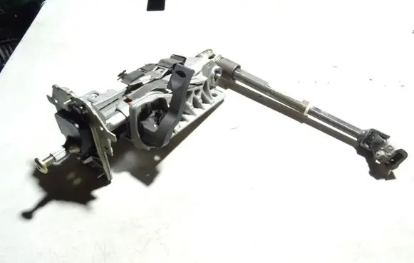 Citroen C4 I Steering wheel axle 1062200 9638983380
