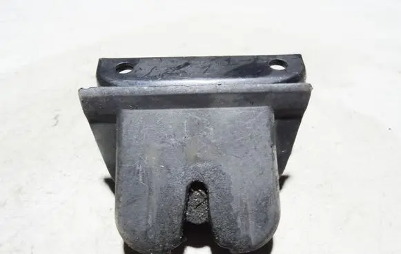 Audi A6 S6 C5 4B Tailgate/trunk/boot lock/catch/latch 4B9827505E
