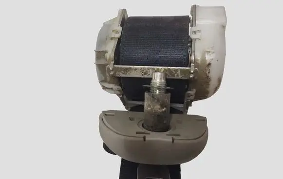 Toyota Corolla Verso E121 Third row seat belt