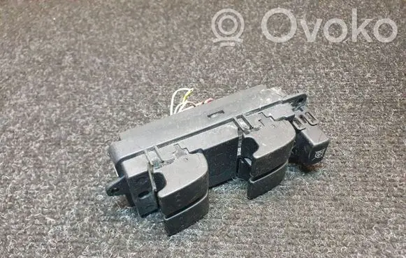 Mazda 3 I Electric window control switch 03123000