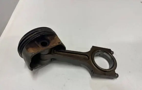 BMW X5 E53 Piston with connecting rod 7148 B22