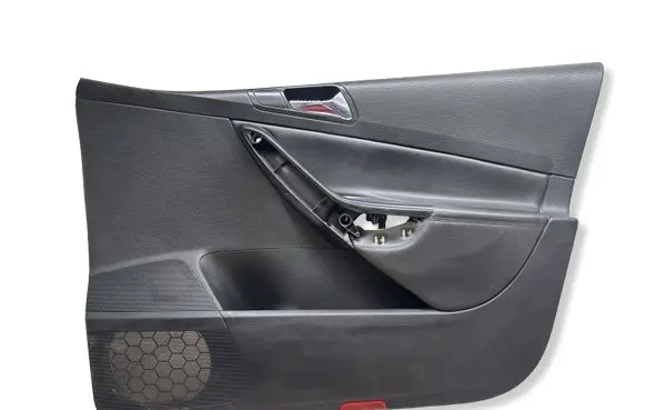 Volkswagen PASSAT B6 Front door card panel trim 3C1867012