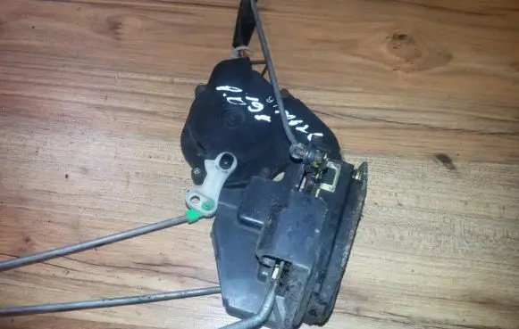 Mazda 626 Front door lock