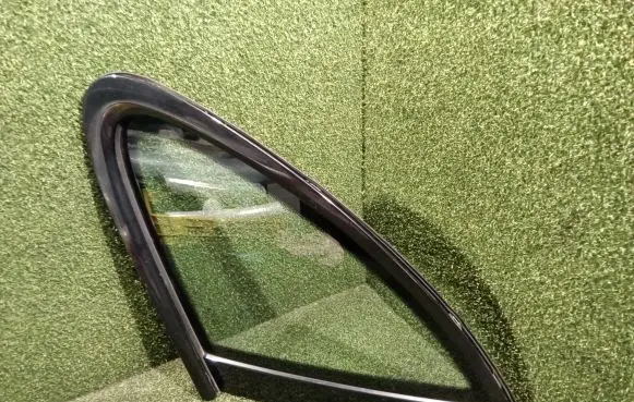 Porsche Cayenne (92A) Rear side window 7P5845298 DOT24M25AS2 43R00049