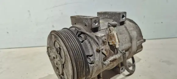 Volvo S60 Air conditioning (A/C) compressor (pump) 8708581