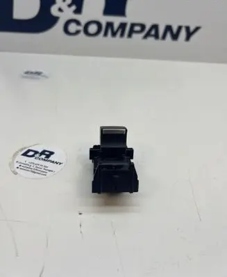 Toyota RAV 4 (XA50) Electric window control switch 193335