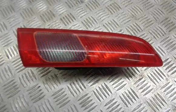 Alfa Romeo 156 Tailgate rear/tail lights