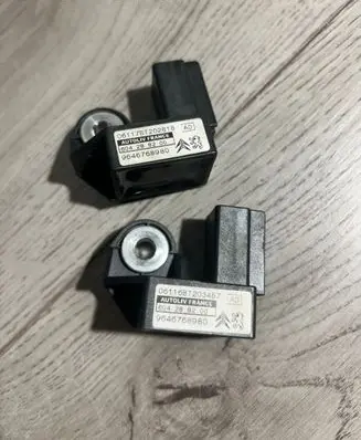 Citroen C4 I Picasso Airbag deployment crash/impact sensor 9646768980 06116BT203457 06117BT202818