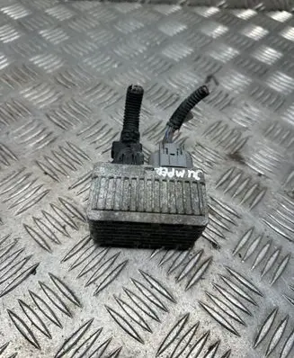 Glow plug pre-heat relay