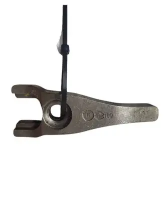 Peugeot 5008 Fuel Injector clamp holder 