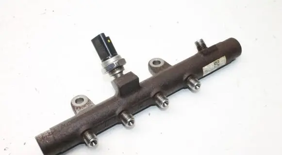 Nissan Juke I F15 Fuel main line pipe 8200704212