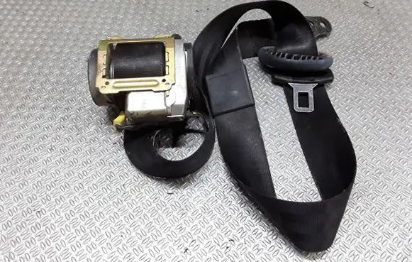 Audi A2 Front seatbelt