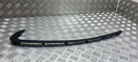 BMW 2 F22 F23 Front door window/glass frame 5900633