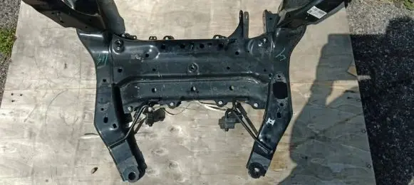 BMW X1 F48 F49 Front subframe 18697611