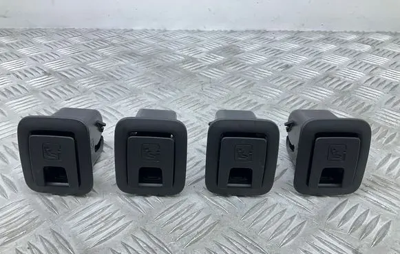 Volkswagen PASSAT B8 ISOFIX cover 3G0887233A 3G0887187