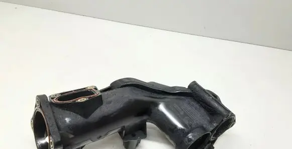 Mercedes-Benz R W251 Intake resonator A6420901037