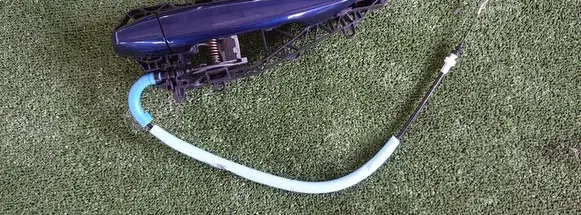 BMW 2 F46 Front door exterior handle