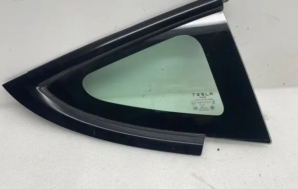 Rear vent window glass