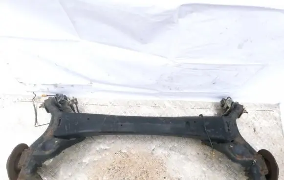 Renault Megane II Rear subframe 