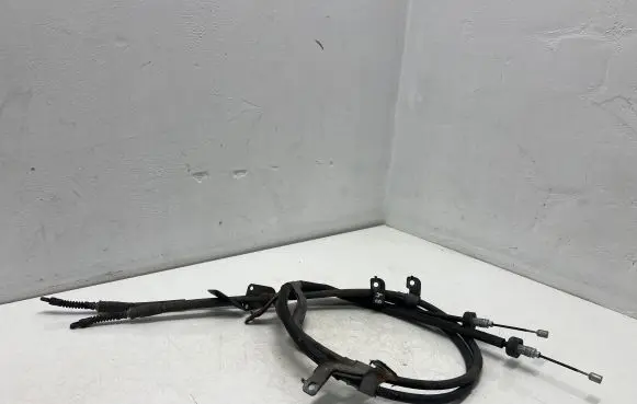 Handbrake/parking brake wiring cable