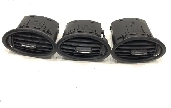 Mercedes-Benz A W168 Dashboard side air vent grill/cover trim A1688300554