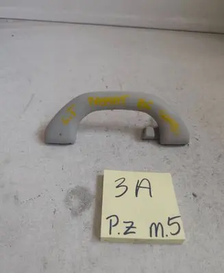 Volkswagen PASSAT B6 Rear interior roof grab handle 3874682