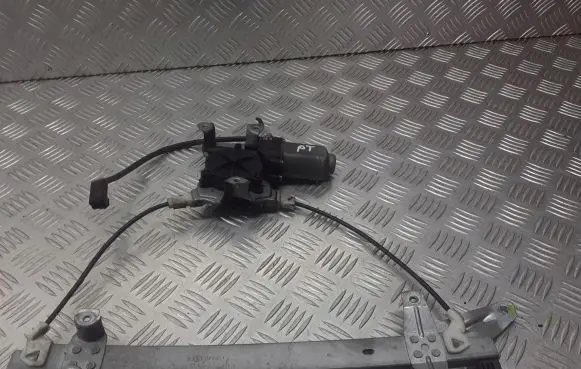Nissan Primera Rear door window regulator with motor 400600T2