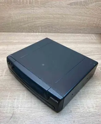 Renault Megane I CD/DVD changer 2632365 4829419