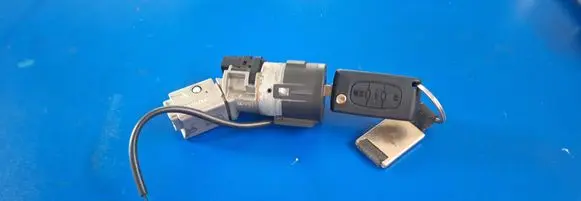 Citroen C4 Grand Picasso Ignition lock 36410600