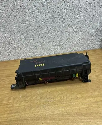 Mercedes-Benz Vito Viano W447 Fuse box set A4475401440 F1698