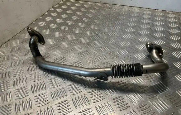 Volkswagen PASSAT B6 EGR valve line/pipe/hose 03L131521