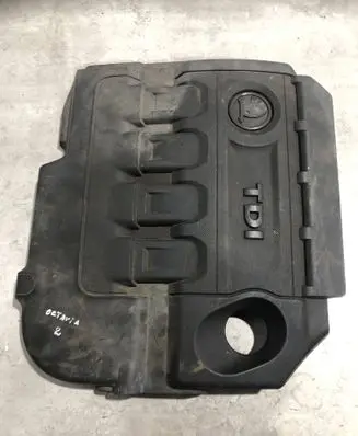 Skoda Octavia Mk3 (5E) Engine cover (trim) 04L103925C