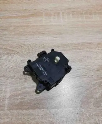 Toyota Prius (XW20) Air flap motor/actuator 0637007440