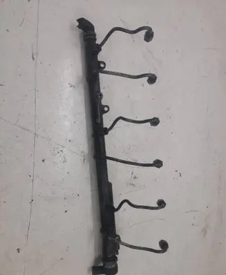 BMW X5 E70 Fuel main line pipe 7795514 0445216015 061885