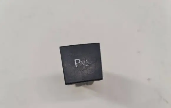 Volkswagen PASSAT B6 Parking (PDC) sensor switch 3C0927122 C6905