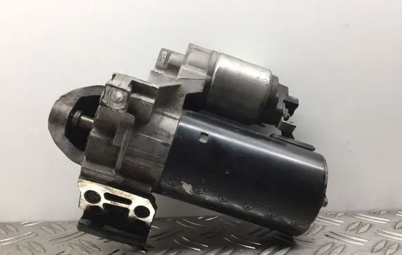 BMW 5 F10 F11 Starter motor 8515900 12418515900 0001148020