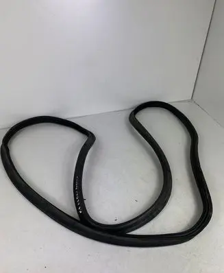 Volkswagen Golf VII Loading door rubber seal (on body) 5Q9827705